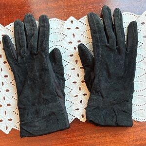 Vintage Black Suede Isotoner Winter Gloves